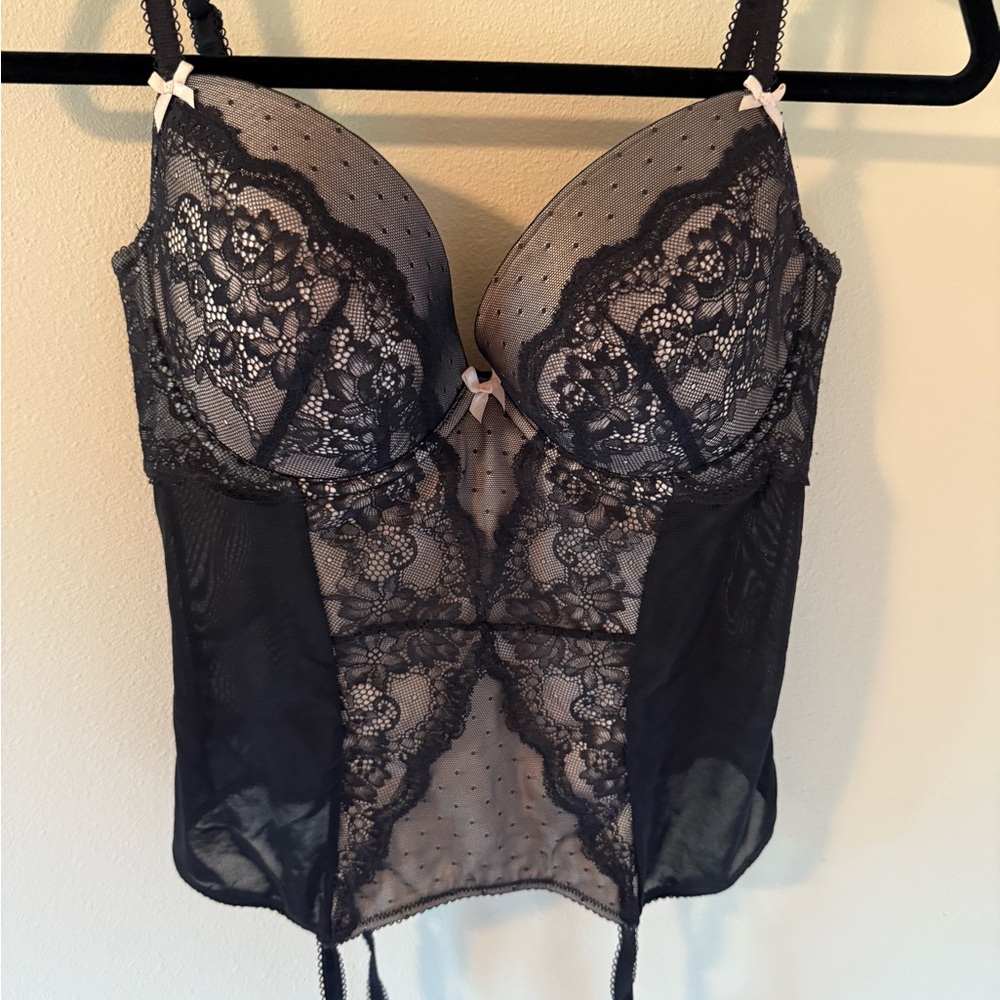 Chic Black Lace Bustier 36DD